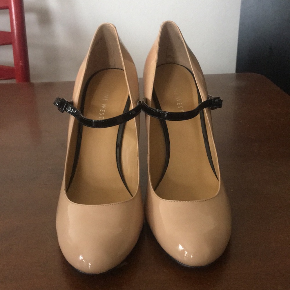 Mary Jane Nine West Heel size 8.5
